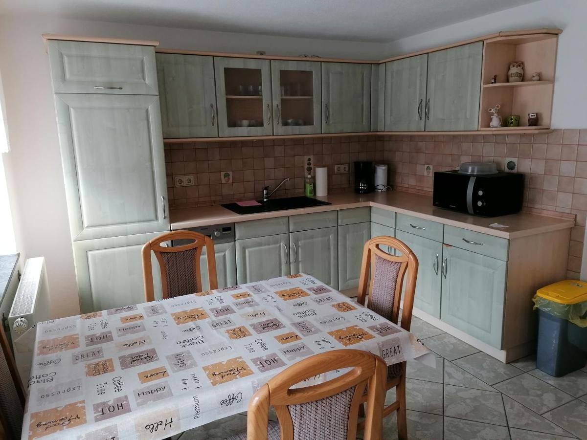 Max Apartment *
